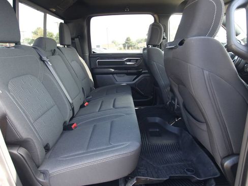 Used 2024 RAM 1500 Big Horn AWD/4WD image 9