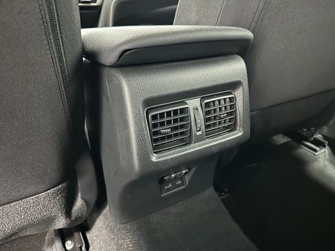 Used 2025 Toyota Camry LE image 48