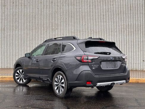Used 2023 Subaru Outback Limited XT AWD/4WD image 3