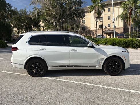 Used 2023 BMW X7 xDrive40i w/ Premium Package AWD/4WD image 2