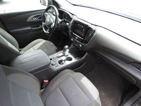 Used 2018 Chevrolet Traverse LT AWD/4WD image 14
