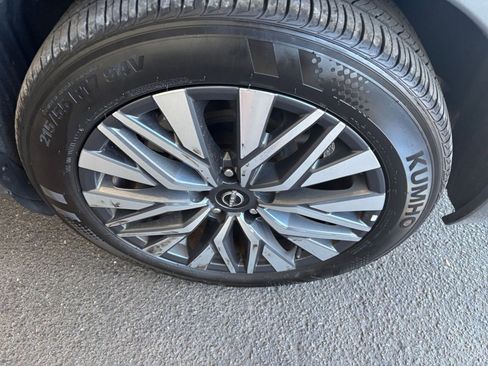 Used 2025 Nissan Altima 2.5 SV FWD image 31