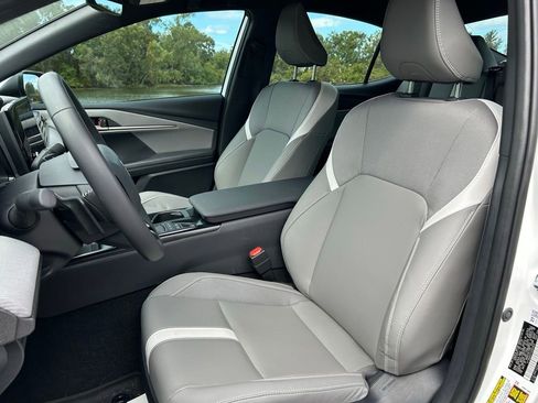 Certified 2025 Toyota Camry SE image 14