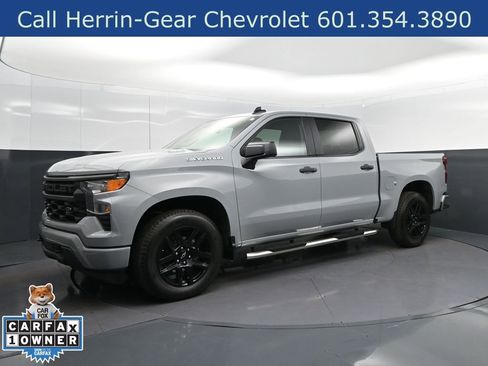 Used 2025 Chevrolet Silverado 1500 Custom w/ LPO, Dark Essentials Package RWD image 3