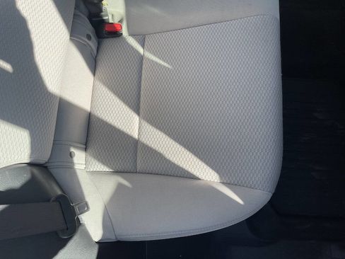 Used 2015 Subaru Forester 2.5i w/ Alloy Wheel Package image 23