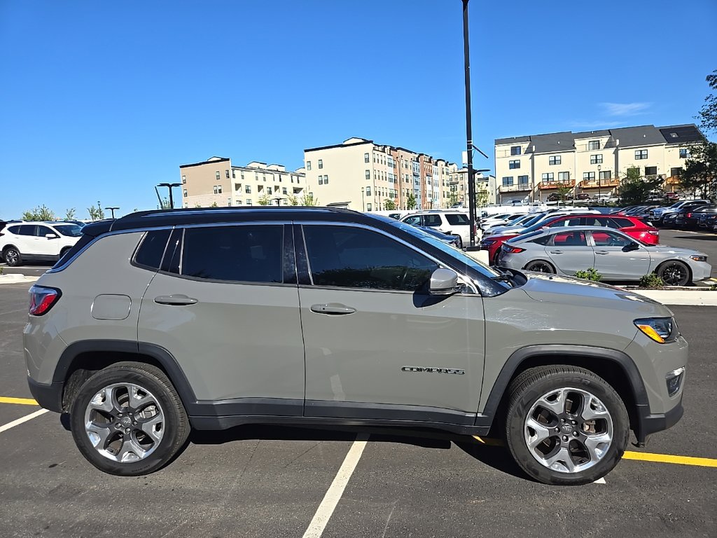 Used 2019 Jeep Compass Limited AWD/4WD image 4