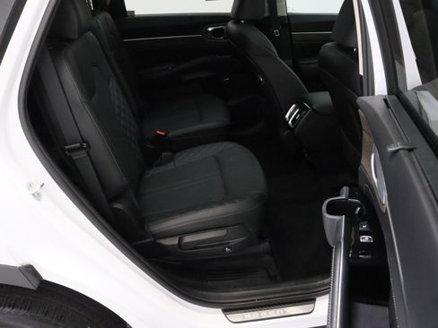 Used 2023 Kia Sorento SX Prestige AWD/4WD image 39
