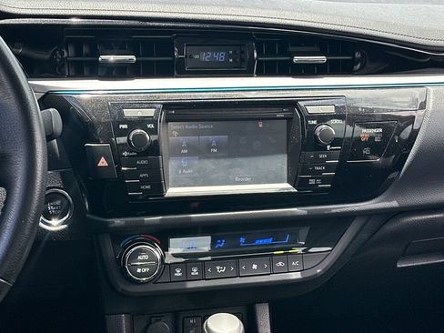 Used 2015 Toyota Corolla S FWD image 15