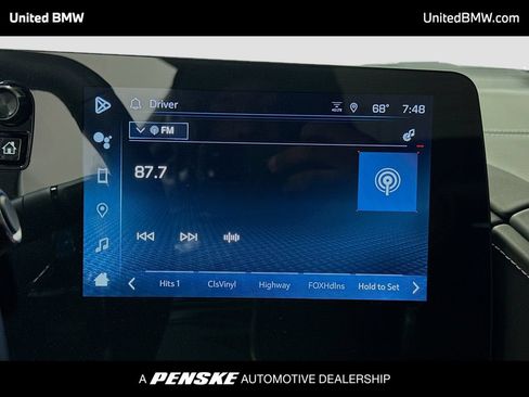 Used 2024 Chevrolet Corvette Stingray Premium Conv w/ Z51 Performance Package RWD image 8