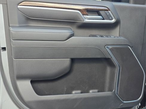 Certified 2025 GMC Sierra 3500 SLE w/ SLE Value Package image 45