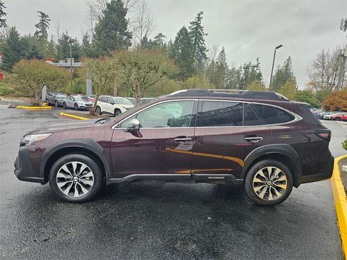 Used 2025 Subaru Outback Touring image 4