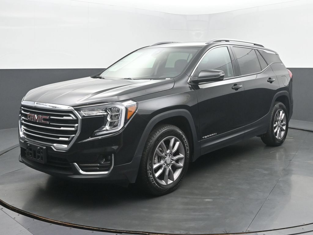 Used 2024 GMC Terrain SLT AWD/4WD image 1