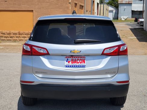 Used 2020 Chevrolet Equinox LS w/ LS Convenience Package image 5