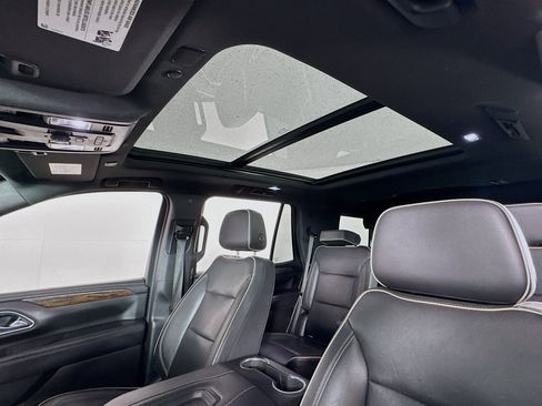 Used 2021 Chevrolet Tahoe Premier w/ Premium Package AWD/4WD image 15