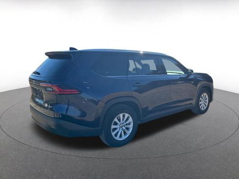 Used 2025 Toyota Grand Highlander FWD image 11