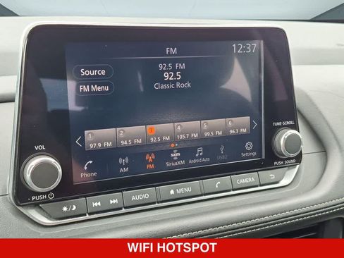 Used 2024 Nissan Rogue SV FWD image 27