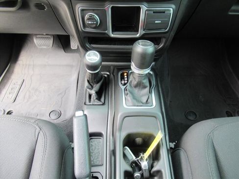 Certified 2023 Jeep Wrangler Sport image 21