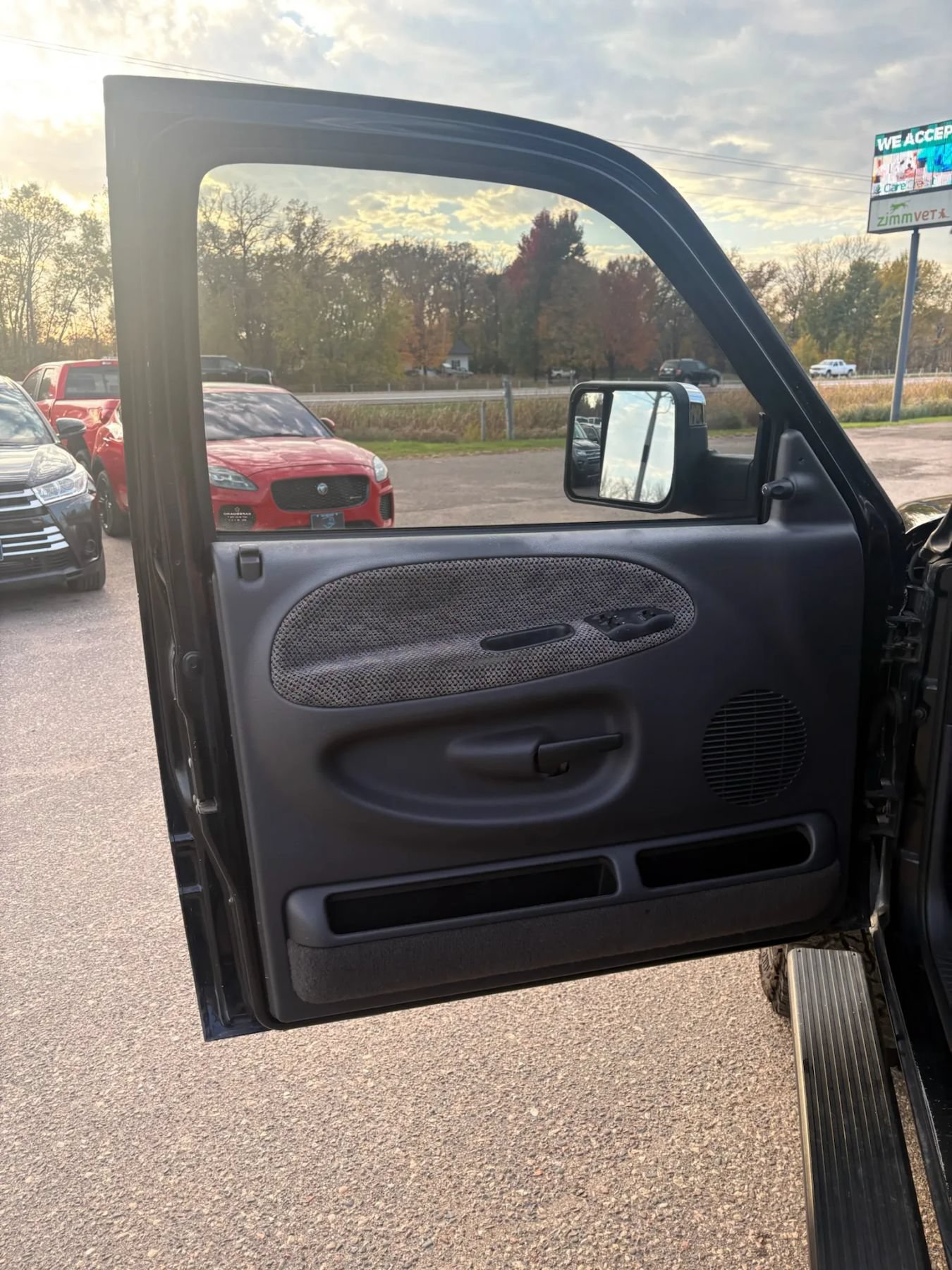 Used 1998 Dodge Ram 1500 Truck 4x4 Quad Cab image 11