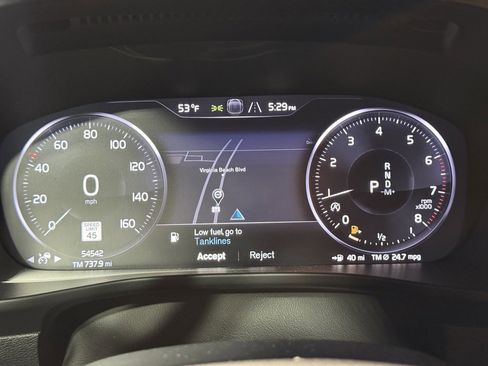 Used 2021 Volvo XC40 T5 Inscription w/ Advanced Package image 14