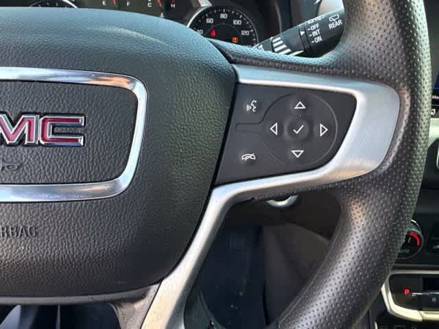 Used 2024 GMC Terrain SLE w/ Driver Convenience Package FWD image 13