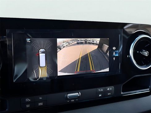 Used 2024 Mercedes-Benz Sprinter 3500 image 23