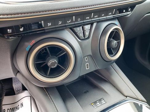 Used 2023 Chevrolet Blazer Premier w/ Enhanced Convenience Package image 16