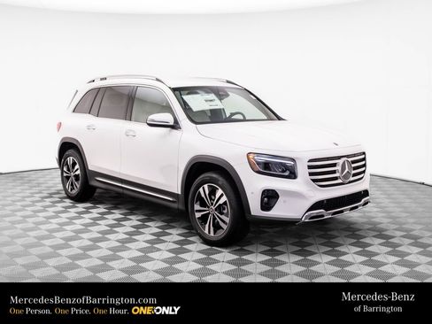 New 2025 Mercedes-Benz GLB 250 4MATIC image 8