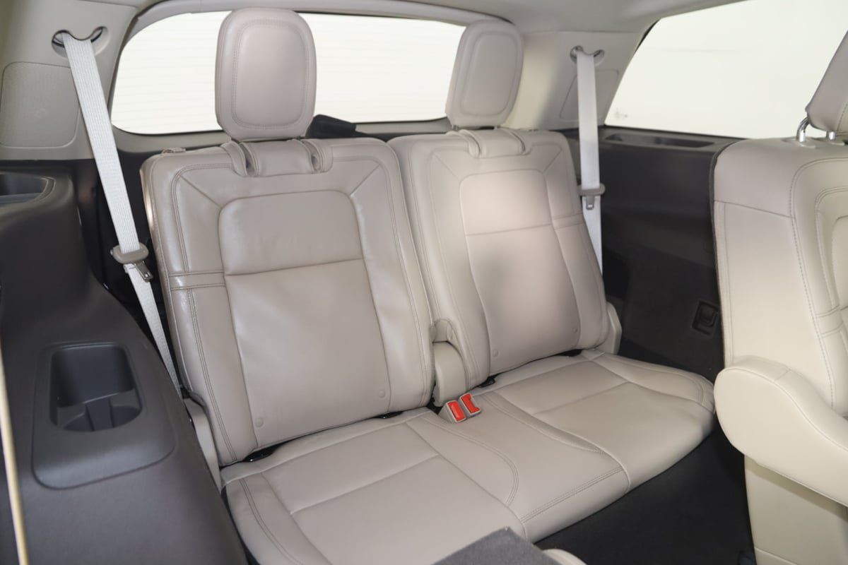 Used 2022 Lincoln Aviator Grand Touring w/ Equipment Group 301A AWD/4WD image 41