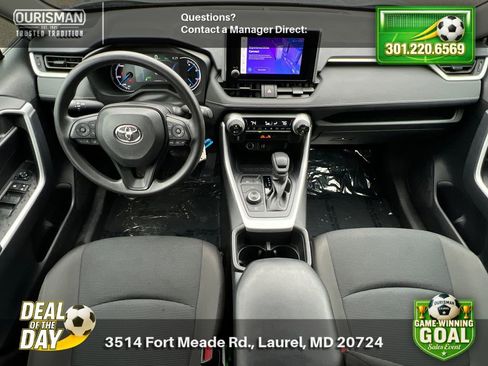 Used 2025 Toyota RAV4 LE AWD/4WD image 17