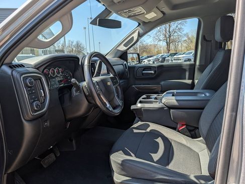 Used 2021 Chevrolet Silverado 1500 LT image 32