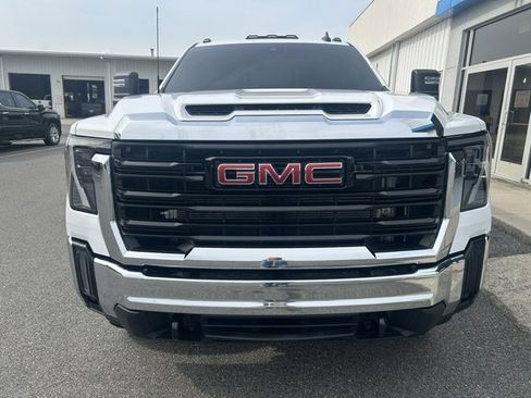 Used 2025 GMC Sierra 3500 Pro w/ Convenience Package AWD/4WD image 7
