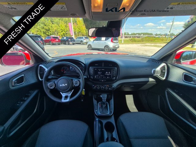 Certified 2022 Kia Soul LX w/ Technology Package FWD image 13
