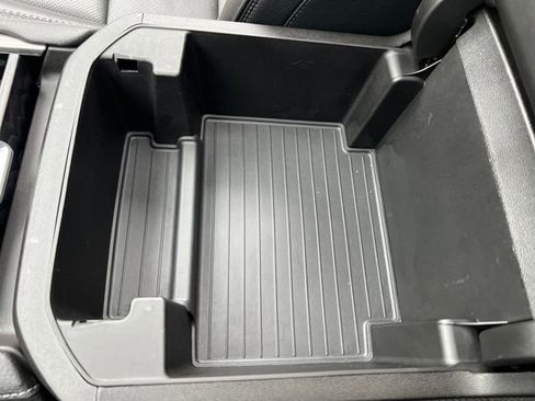 Certified 2024 GMC Yukon XL Denali image 23