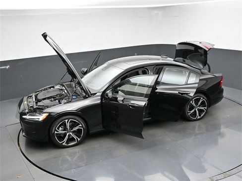 Used 2024 Volvo S60 B5 Ultimate image 50