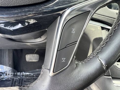 Used 2023 Cadillac XT5 Premium Luxury w/ Technology Package AWD/4WD image 20