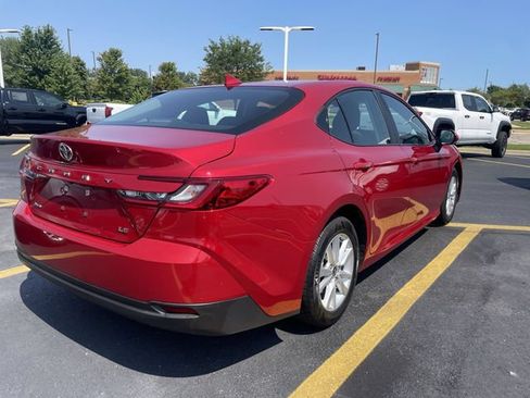 Used 2025 Toyota Camry LE FWD image 34