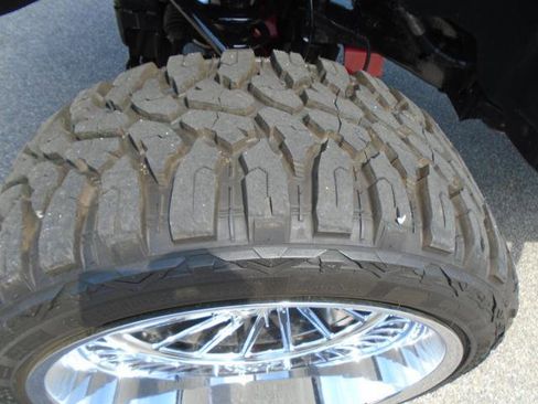 Used 2015 GMC Sierra 1500 Denali w/ Driver Alert Package image 17