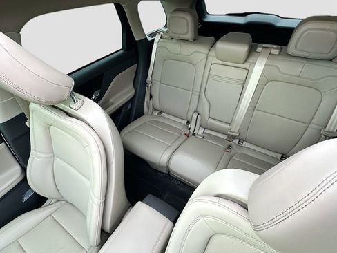 Used 2024 Lincoln Corsair Grand Touring image 22