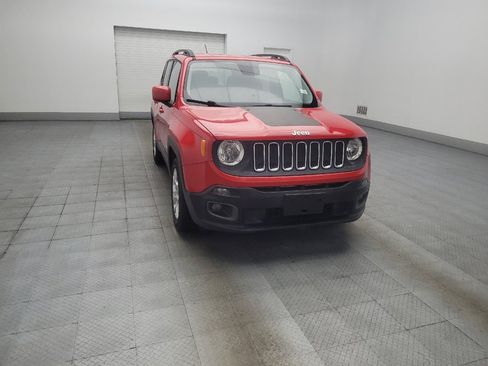 Used 2015 Jeep Renegade Latitude FWD image 13