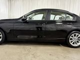 Used 2018 BMW 320i xDrive Sedan image 4