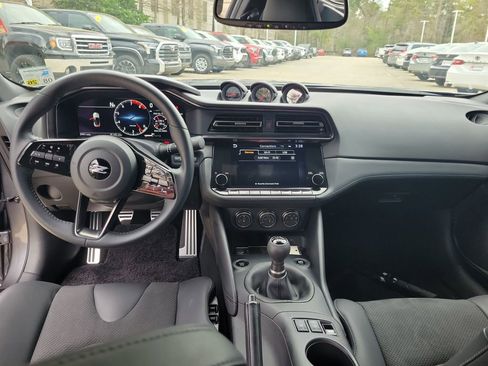 Used 2024 Nissan Z Performance w/ Floor Mat Package image 17