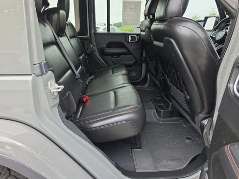 Used 2022 Jeep Wrangler Unlimited Rubicon 392 w/ Xtreme Recon 35" Tire Package AWD/4WD image 30
