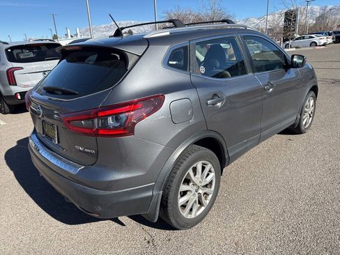 Used 2020 Nissan Rogue Sport SV w/ All-Weather Package image 16