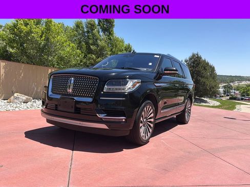 Used 2018 Lincoln Navigator Reserve w/ Technology Package AWD/4WD image 4