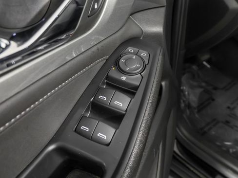 Used 2023 Chevrolet Traverse LT FWD image 33