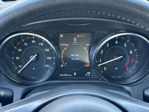 Used 2019 Jaguar XF Premium image 18