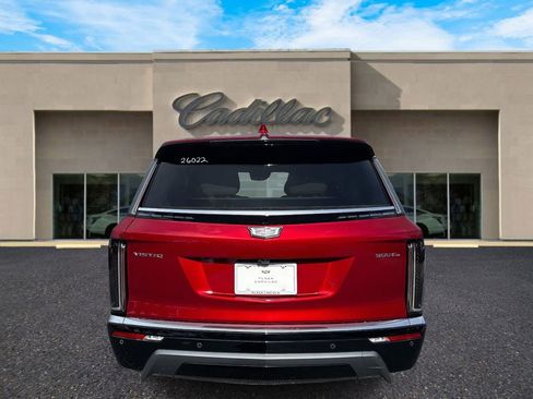 New 2026 Cadillac Vistiq Luxury image 4
