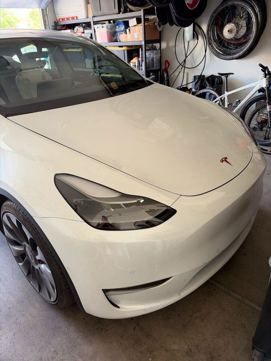 Used 2021 Tesla Model Y Performance AWD/4WD image 2