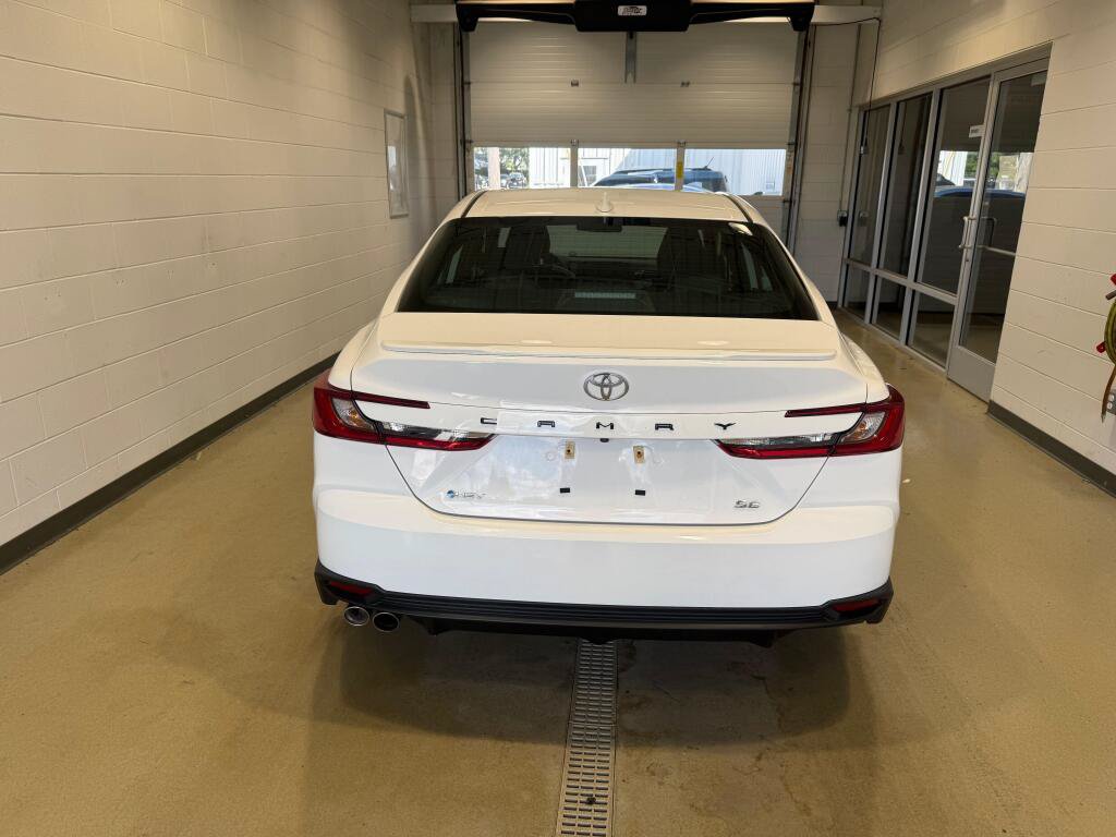 Certified 2026 Toyota Camry SE FWD image 5