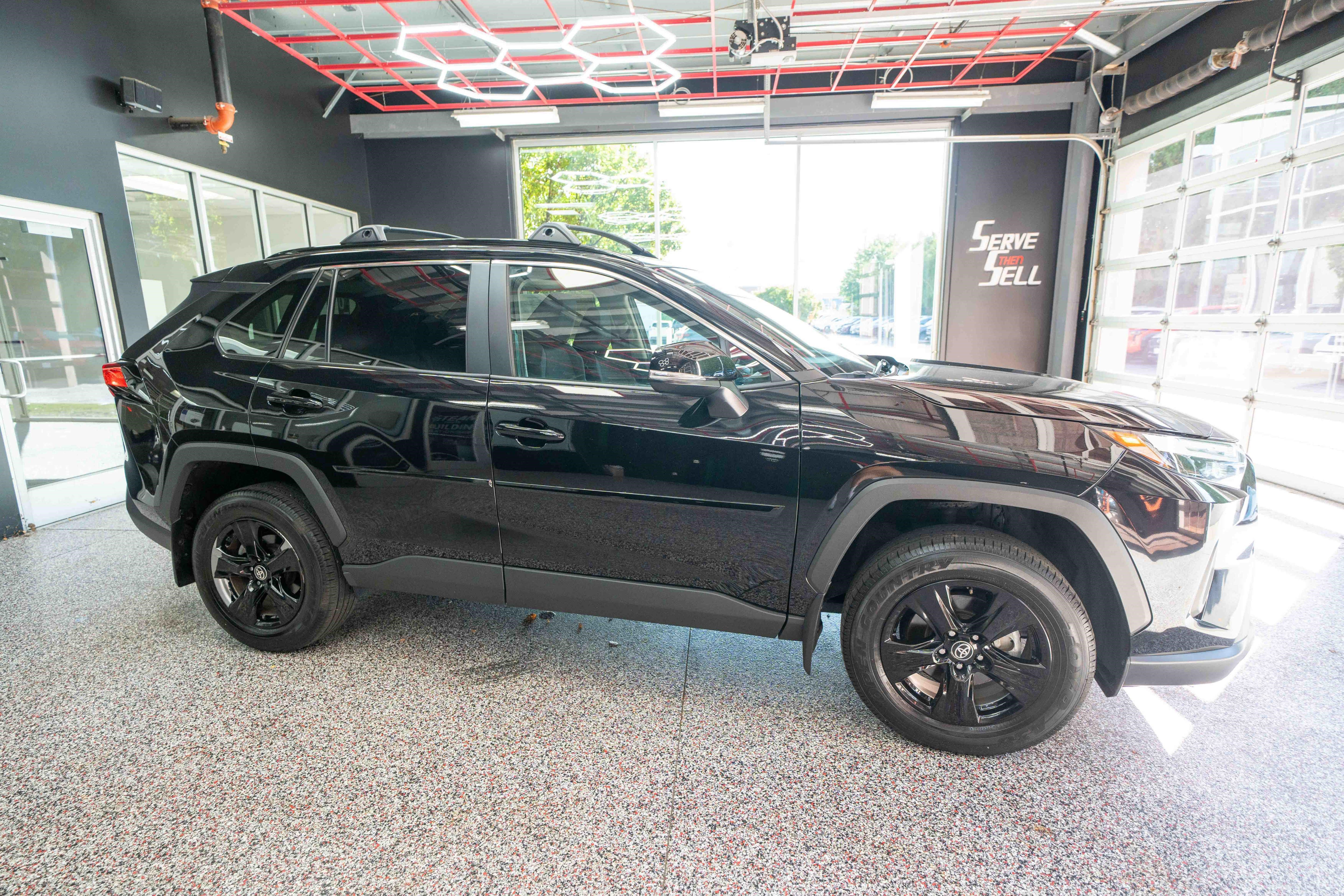 Used 2025 Toyota RAV4 XLE w/ Convenience Package AWD/4WD image 6
